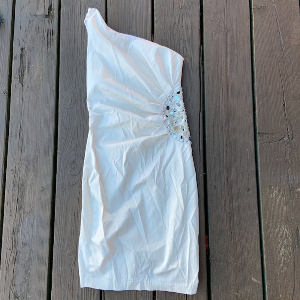 Urban Behaviour Shoulder Dress